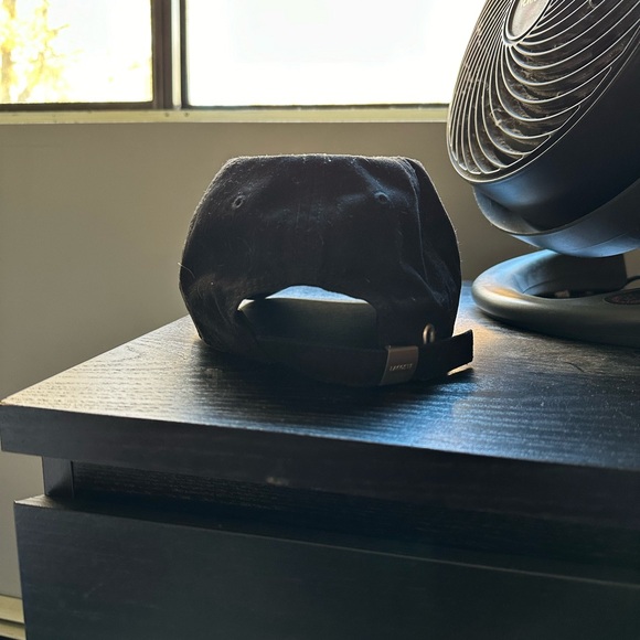 Lacoste hat - Picture 2 of 3